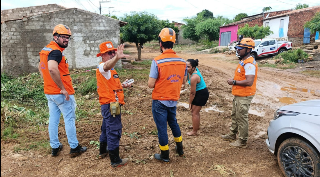 Defesa Civil Estadual auxilia município de Canindé do São Francisco em decorrência das chuvas